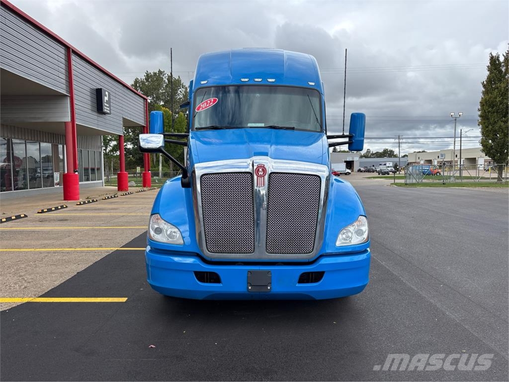 Kenworth T680 Naudoti vilkikai