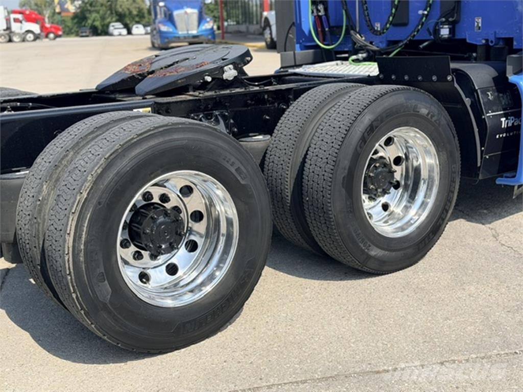 Kenworth T680 牵引车