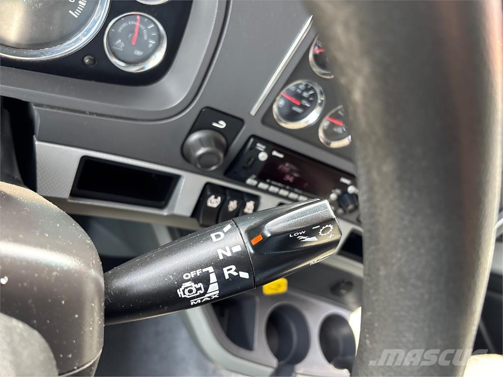 Kenworth T680 牵引车