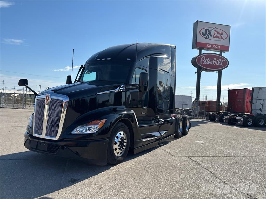 Kenworth T680 Naudoti vilkikai