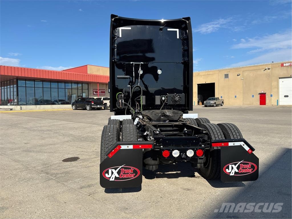 Kenworth T680 Naudoti vilkikai