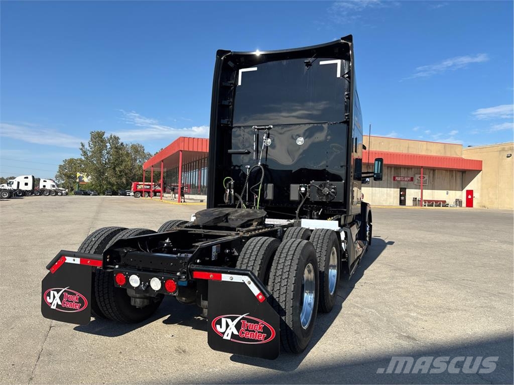 Kenworth T680 Naudoti vilkikai