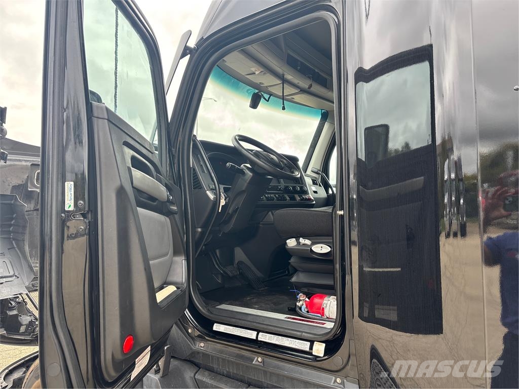 Kenworth T680 Andere Fahrzeuge