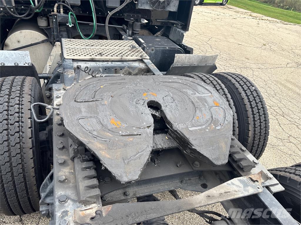 Kenworth T680 Andere Fahrzeuge