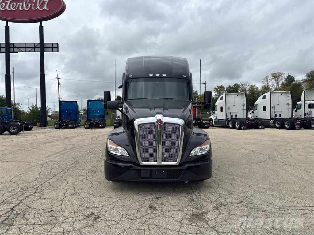 Kenworth T680 Andere Fahrzeuge