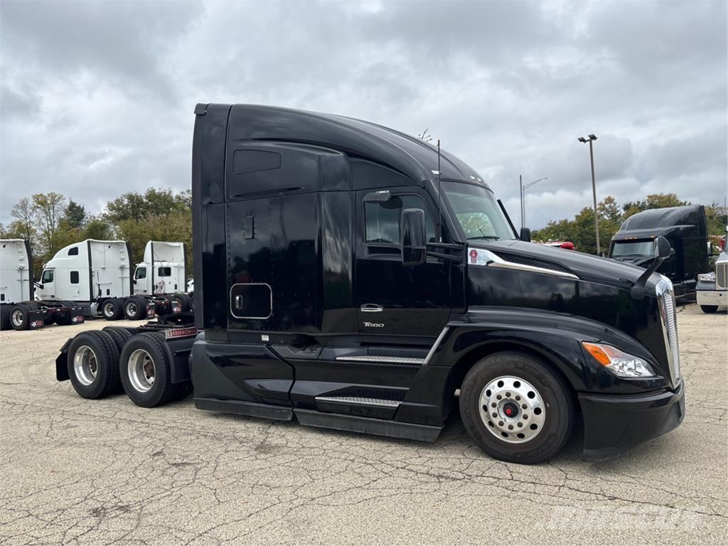 Kenworth T680 Andere Fahrzeuge