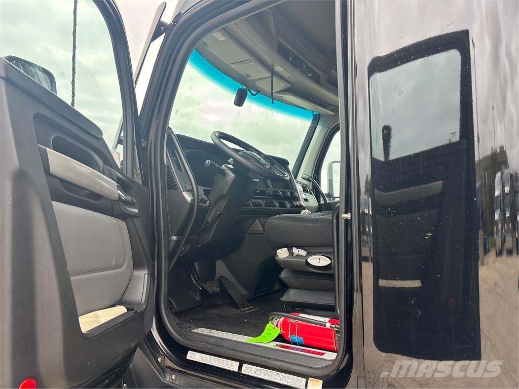 Kenworth T680 Andere Fahrzeuge