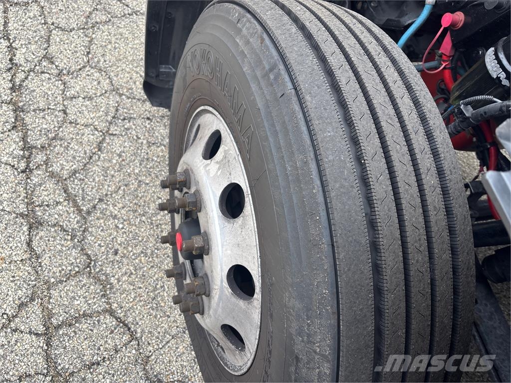 Kenworth T680 Andere Fahrzeuge