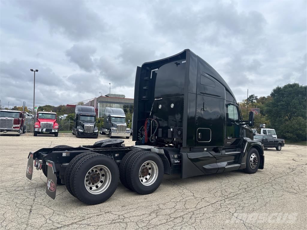 Kenworth T680 Andere Fahrzeuge
