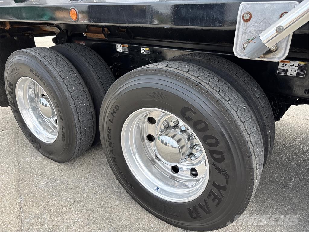Kenworth T880 شاحنات أخرى