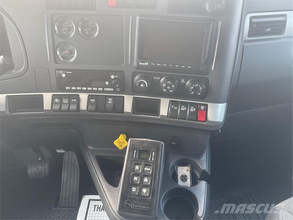 Kenworth T880 شاحنات أخرى