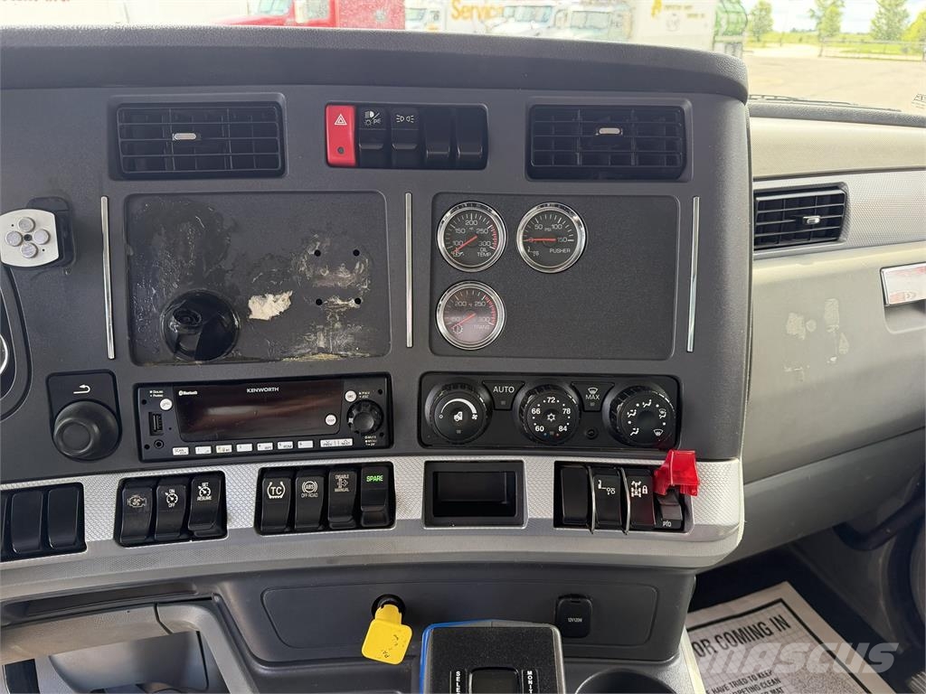 Kenworth T880 شاحنات أخرى