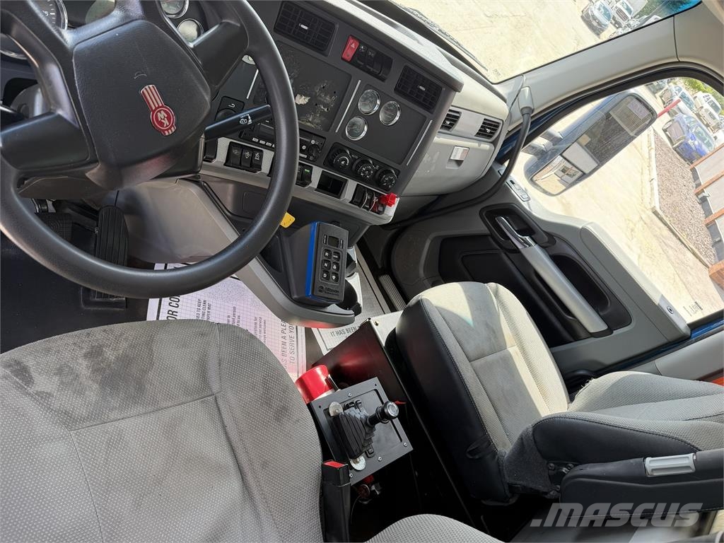 Kenworth T880 شاحنات أخرى