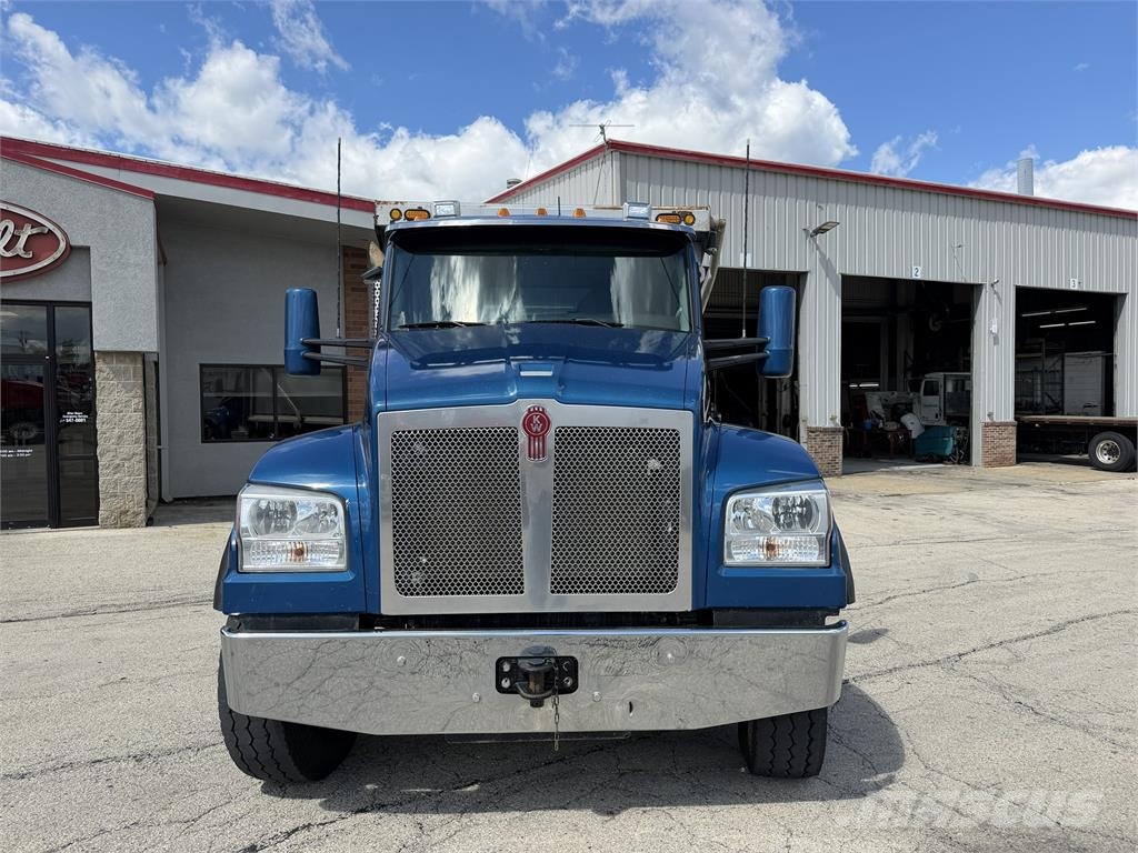 Kenworth T880 شاحنات أخرى