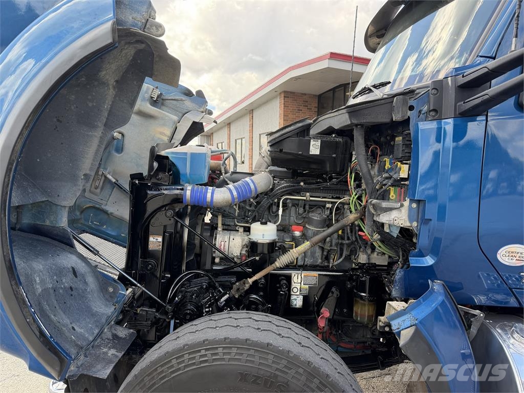 Kenworth T880 شاحنات أخرى