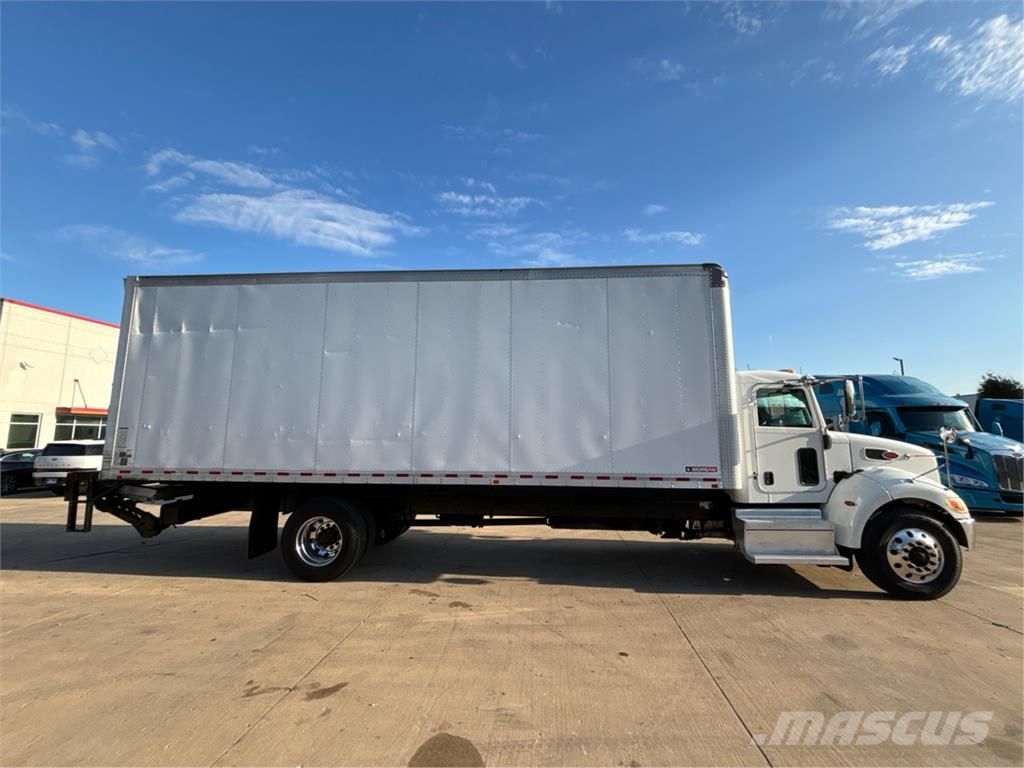 Peterbilt 337 Kastenaufbau