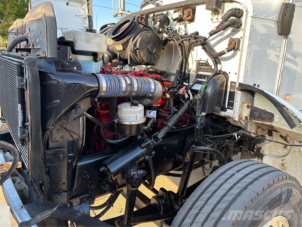 Peterbilt 337 Kastenaufbau