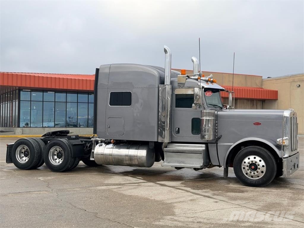 Peterbilt 389 Prime Movers