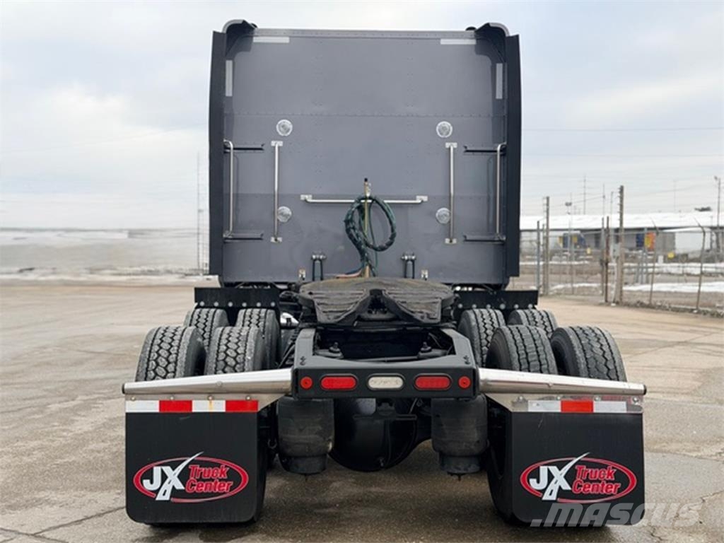 Peterbilt 389 Prime Movers