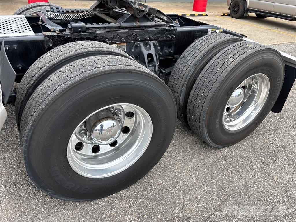 Peterbilt 567 트랙터 유닛