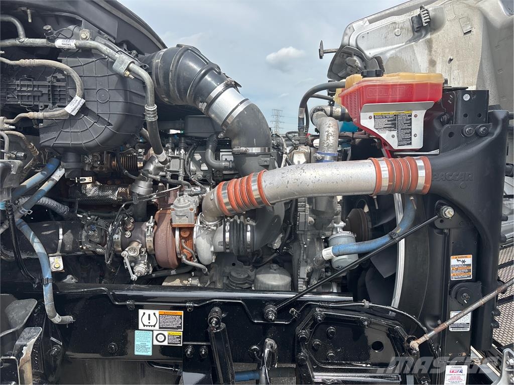 Peterbilt 567 Autotractoare