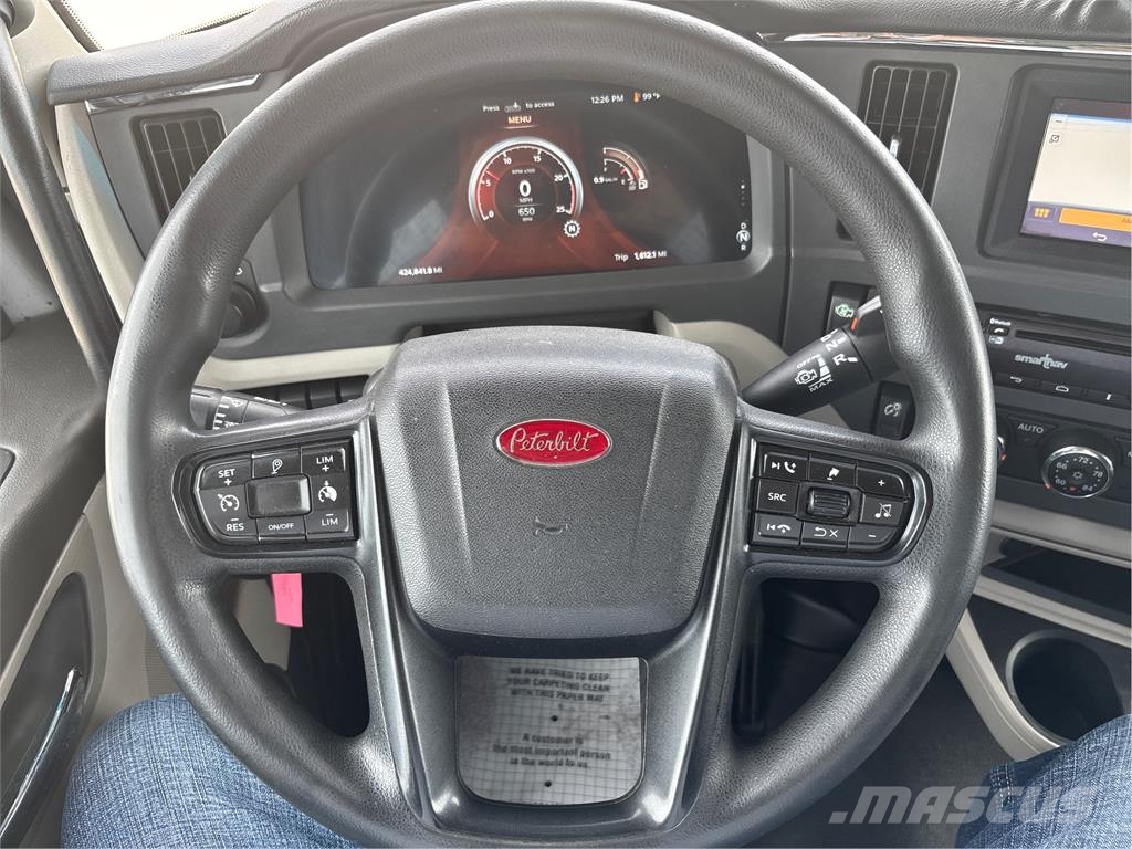 Peterbilt 567 Autotractoare