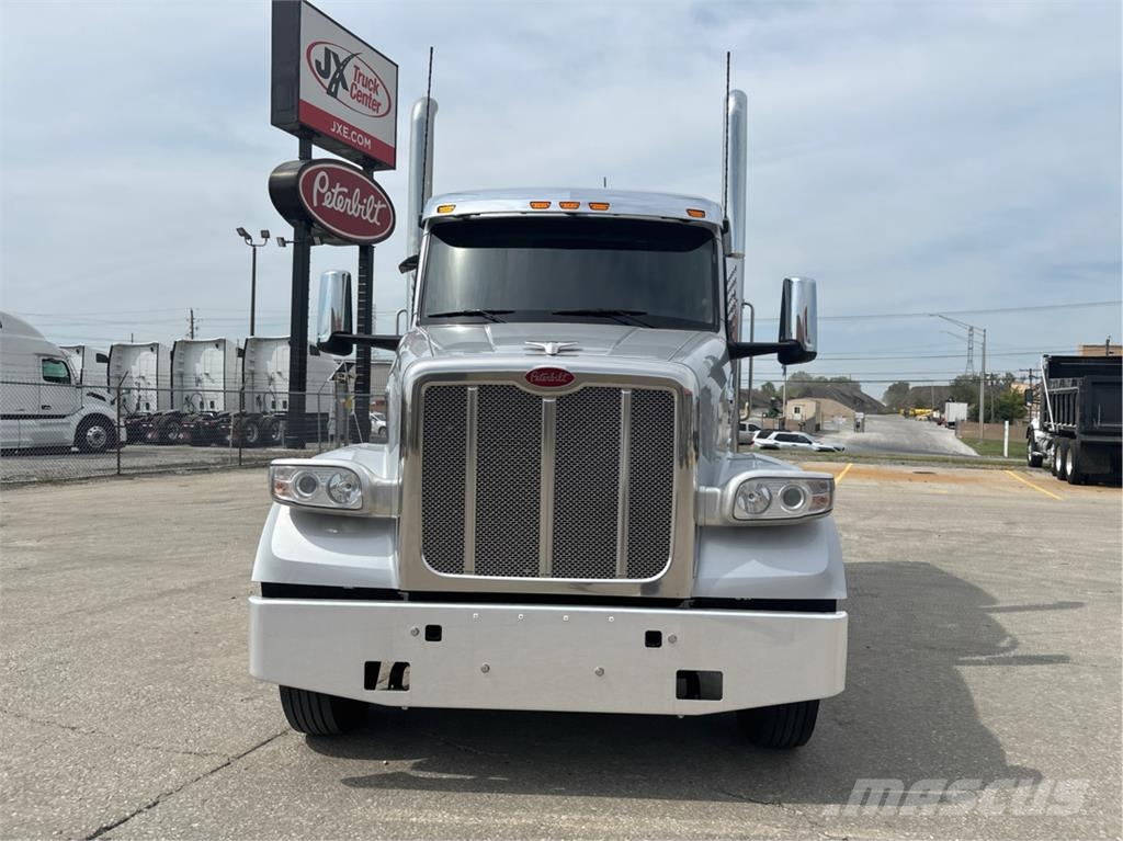 Peterbilt 567 Autotractoare