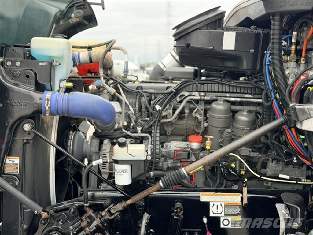 Peterbilt 567 Camiones tractor