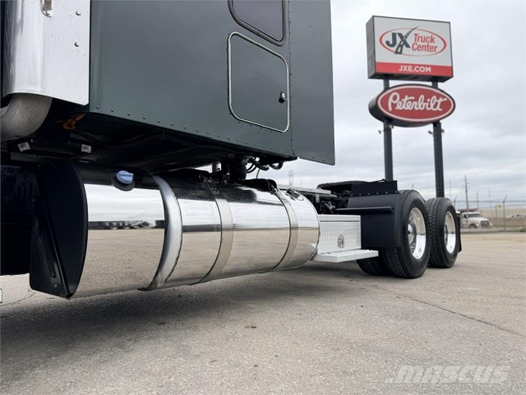 Peterbilt 567 Camiones tractor