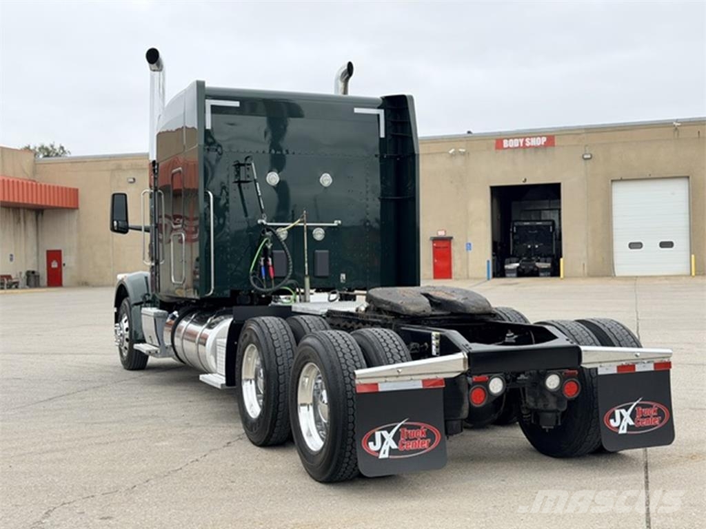 Peterbilt 567 Camiones tractor
