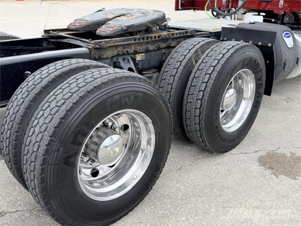 Peterbilt 567 Tegljači