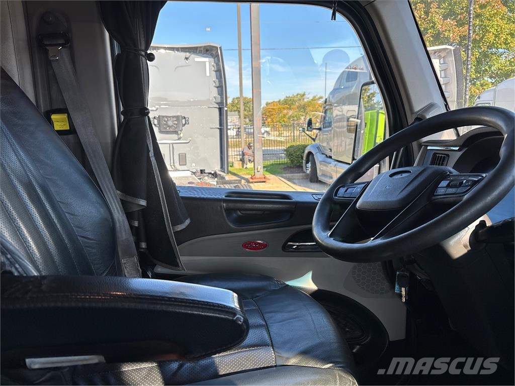 Peterbilt 567 Camiones tractor