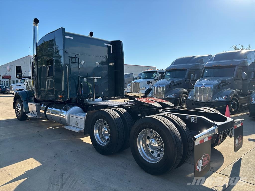 Peterbilt 567 Camiones tractor