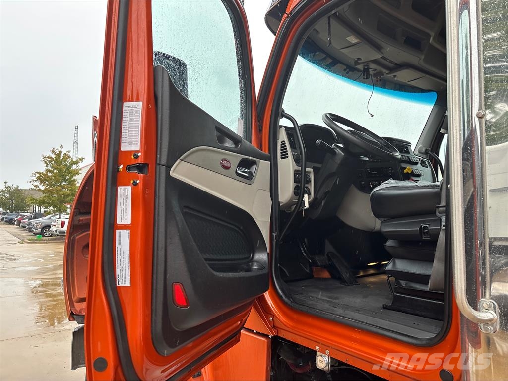 Peterbilt 567 Camiones tractor
