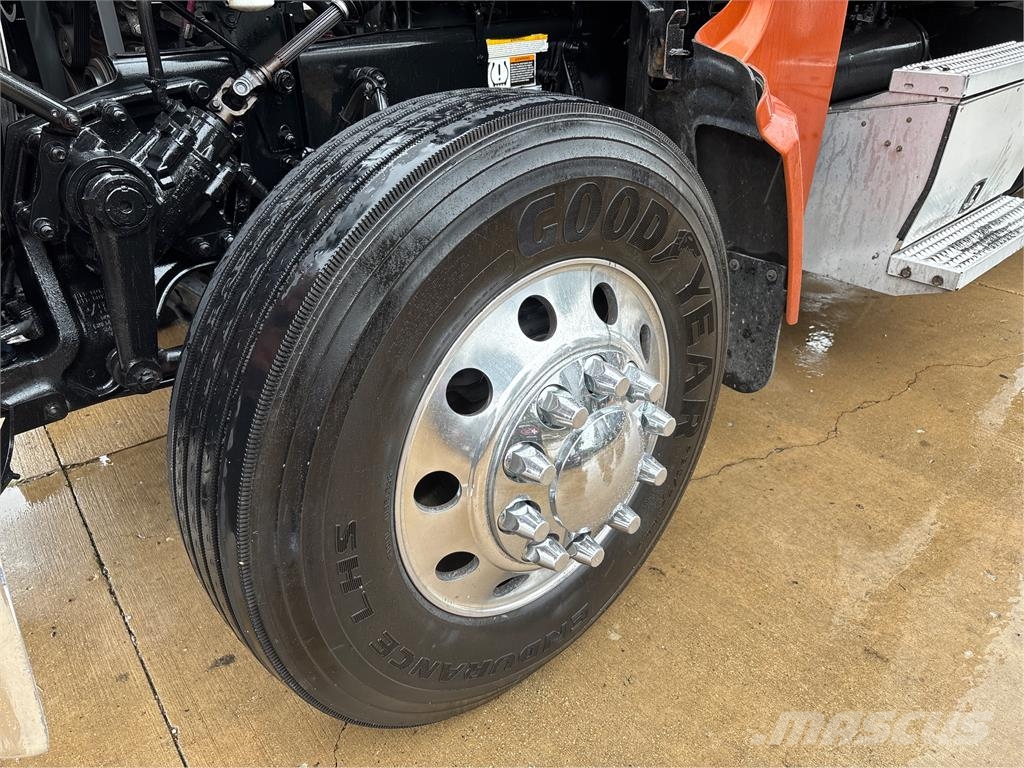 Peterbilt 567 Camiones tractor