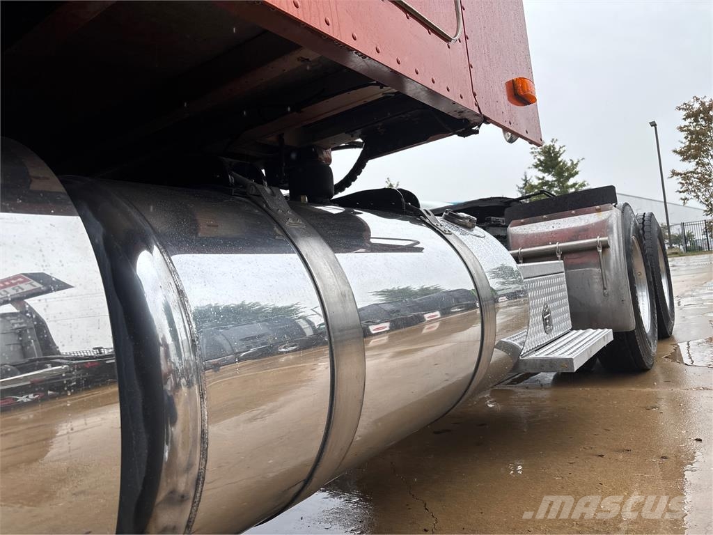 Peterbilt 567 Camiones tractor