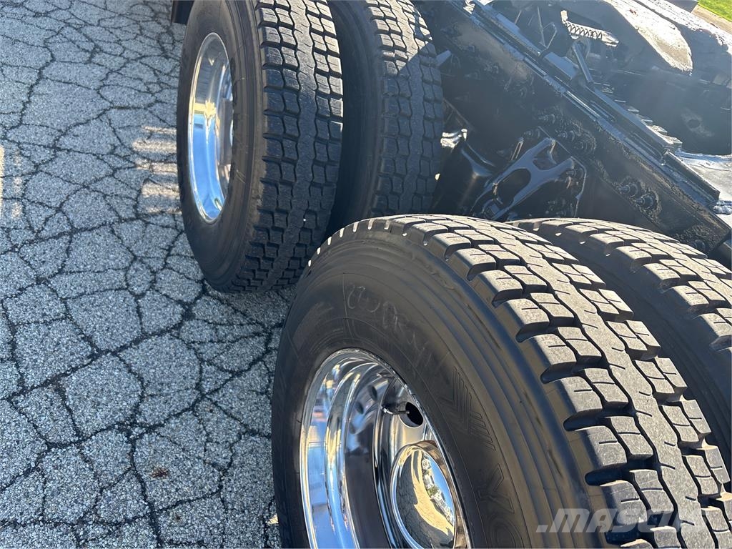 Peterbilt 567 Camiones tractor