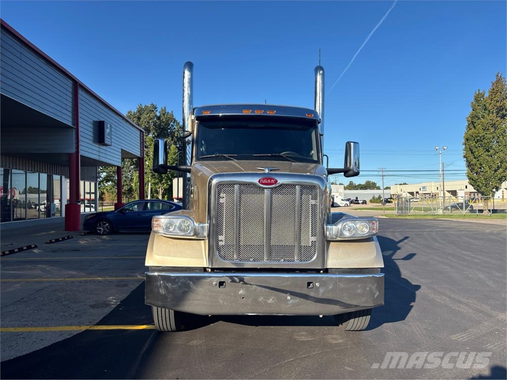 Peterbilt 567 曳引機組件