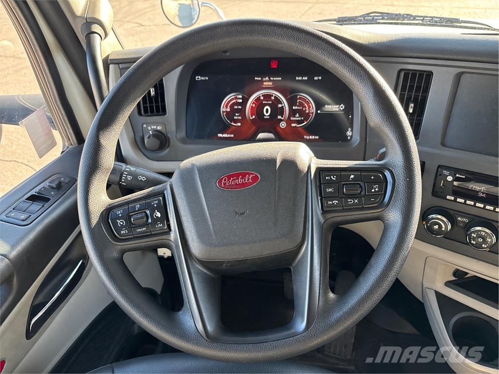 Peterbilt 567 وحدات الجر