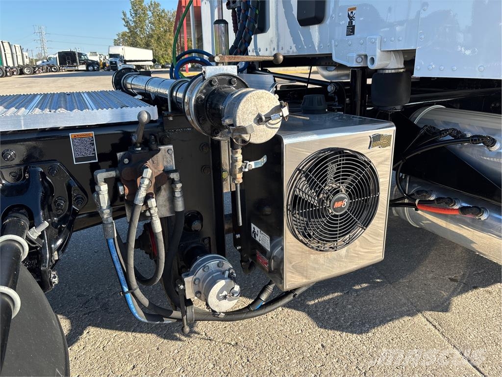Peterbilt 567 وحدات الجر