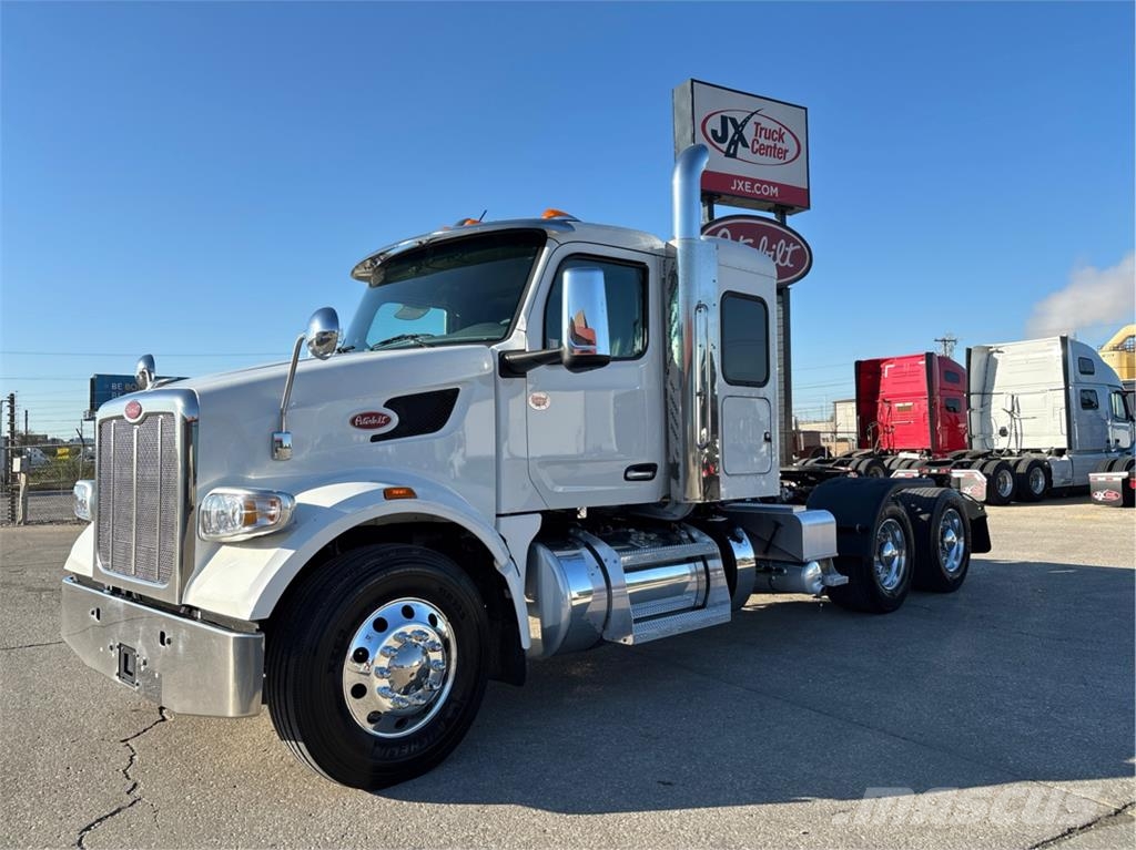 Peterbilt 567 وحدات الجر
