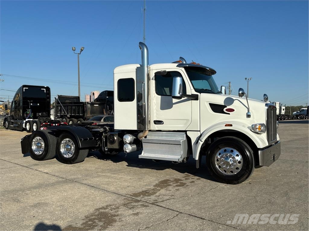 Peterbilt 567 وحدات الجر