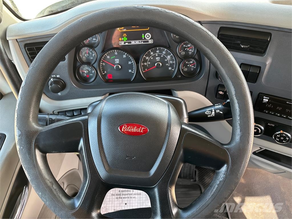 Peterbilt 579 وحدات الجر