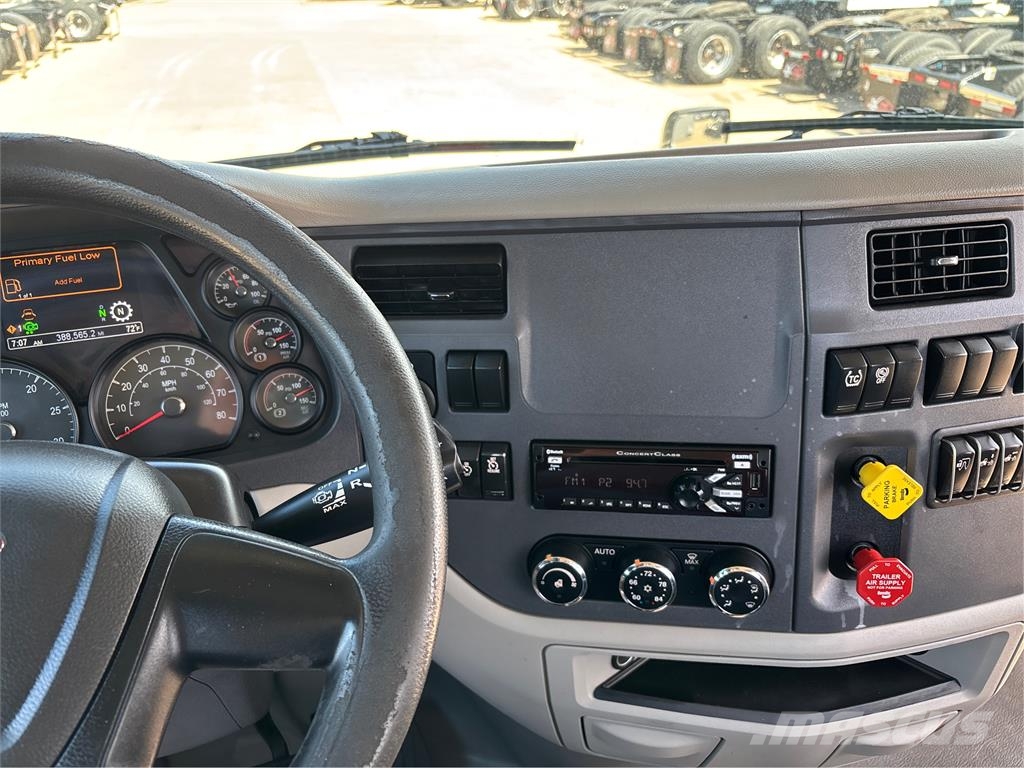 Peterbilt 579 وحدات الجر