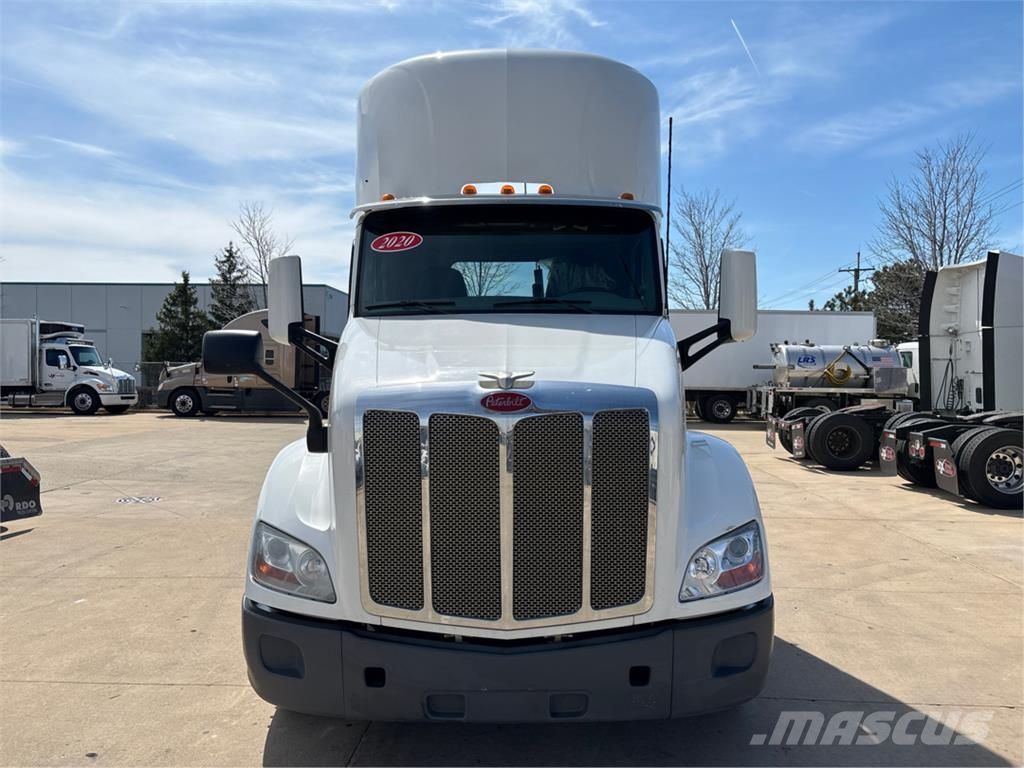 Peterbilt 579 وحدات الجر