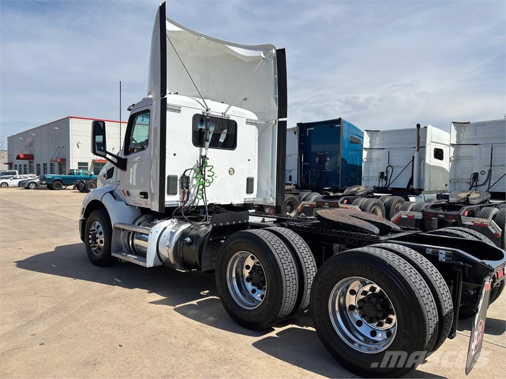 Peterbilt 579 وحدات الجر