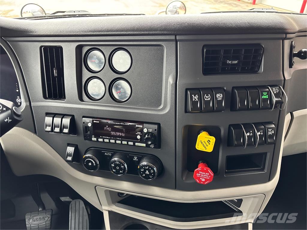 Peterbilt 579 Prime Movers