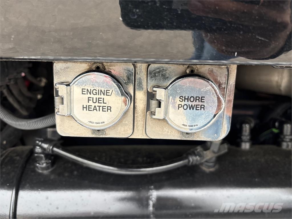 Peterbilt 579 Prime Movers