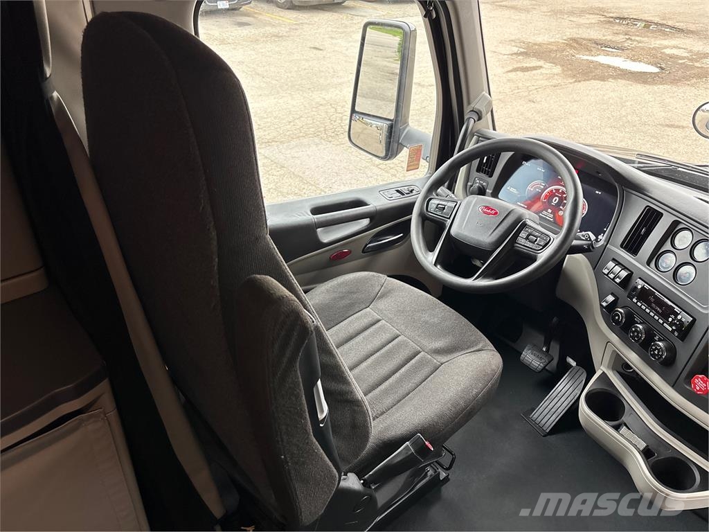 Peterbilt 579 Prime Movers