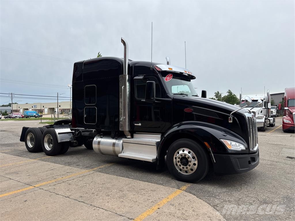 Peterbilt 579 Prime Movers